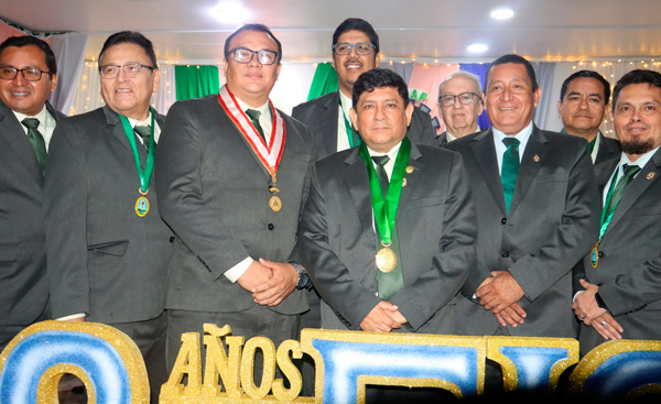 Imagen de docentes de la FISI